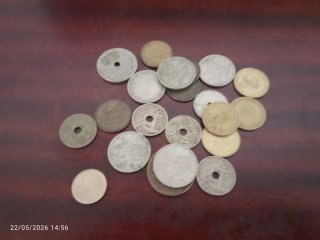 Billetes y monedas antiguas de España