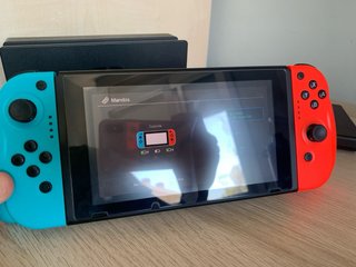 Nintendo Switch Azul y Rojo