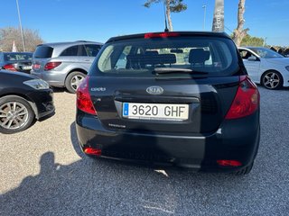 KIA Ceed 2008