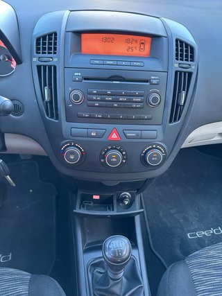 KIA Ceed 2008