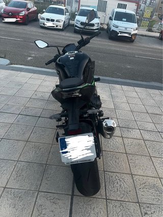 Kawasaki Z900 A2 2025 - 3.900 km -Garantía oficial