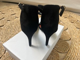 Sandalias de tacón Shein negras