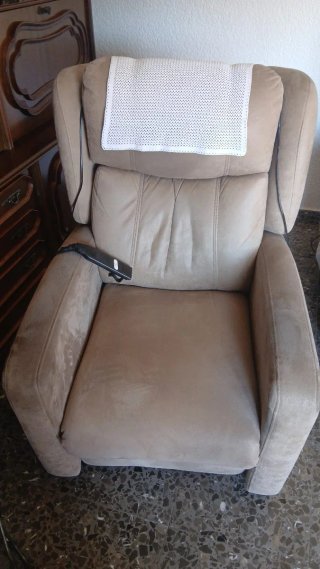 Sillón relax eléctrico en buen estado.