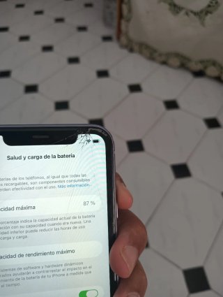 iPhone 11 Viola