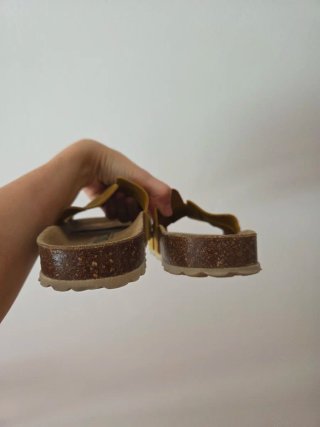 Sandalias Billowy Nobuk Mostaza Talla 37