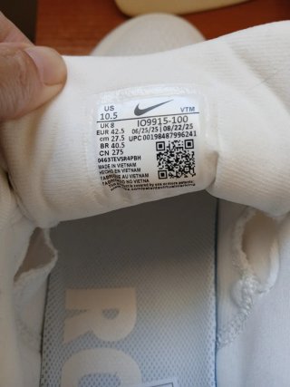 Nike Vomero 18  Talla 42.5