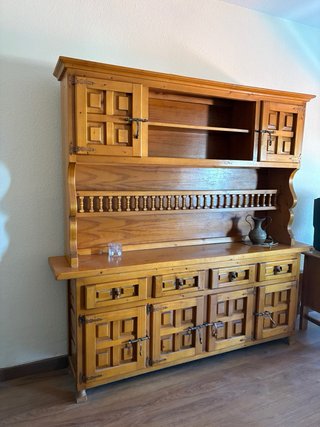 Mueble de salón de madera