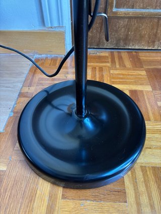 Lámpara de pie SVARTNOVA Ikea Negra