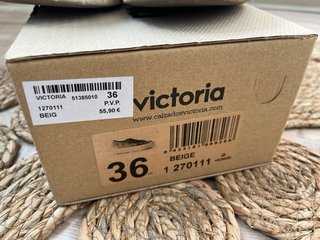Zapatillas Victoria grises/beige