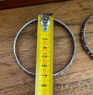juego de brazaletes de estilo étnico años 80.