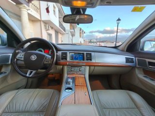 Jaguar XF 2009