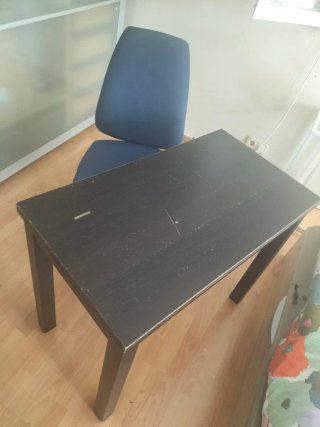 Mesa de escritorio abatible/extensible