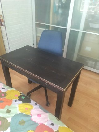 Mesa de escritorio abatible/extensible