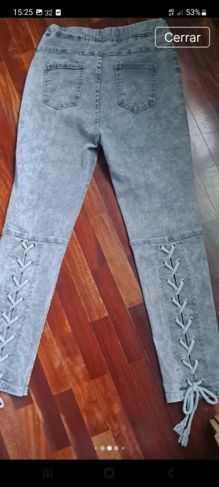Pantalones grises Chic Me con cordones