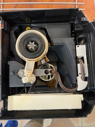 Cafetera Superautomática Krups Quattro Force