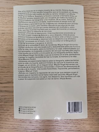 Libro Anoxia de Miguel Angel Hernández