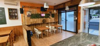 Bar restaurante con barbacoa