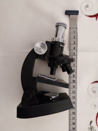 Microscópio, em muito bom estado, decorativo