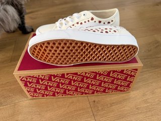 Vans Talla 36 Beige/Blanco Nuevas