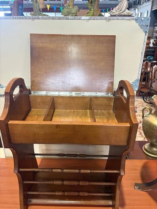 MUEBLE REVISTERO VINTAGE