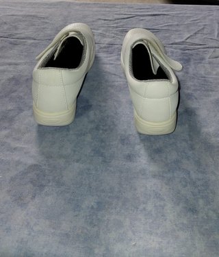 Zuecos Sanitarios MARBU Blancos Talla 37