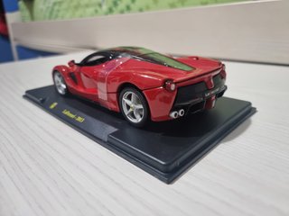 Ferrari LaFerrari 1/24