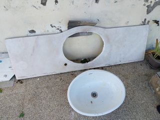 Bancada Mármore com Lavatório, Pedra mármore
