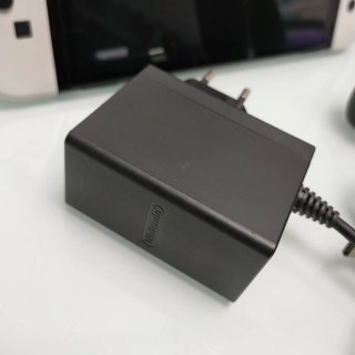 Nintendo Switch OLED Blanca y Negra