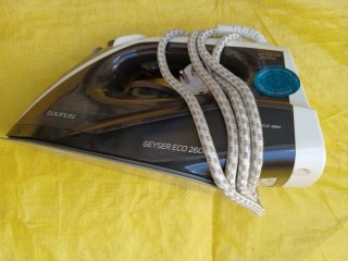 Plancha Vapor Taurus Geyser Eco 2600W