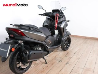 YAMAHA TRICITY 300