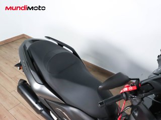 YAMAHA TRICITY 300