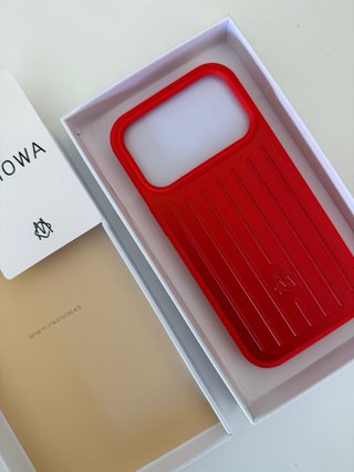 Funda iPhone 17 Pro RIMOWA Roja