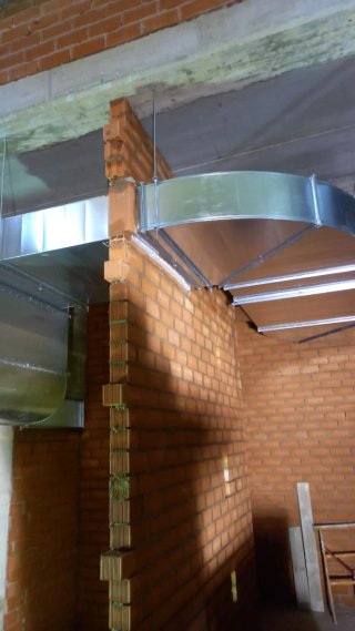 albañiles. colocación de toda la clase de ladrillo