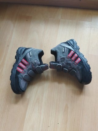 Botitas Gore-Tex Adidas Bebé n.24
