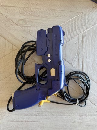Pistola G-con2 + Time Crisis 3 PS2