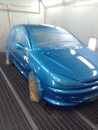Fierros Automoción: Chapa y Pintura