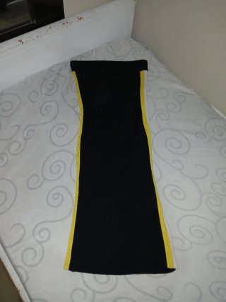 Vestido tubo negro.