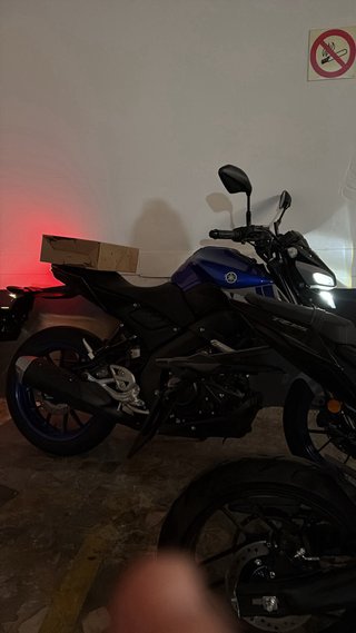 Yamaha MT-125 Azul y Negra