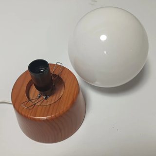 LAMPARA MADERA Y OPALINA 70S