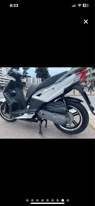 Kymco agility 4 Scooter Blanca y Negra