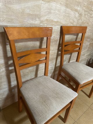 Juego de 6 sillas de madera y tela