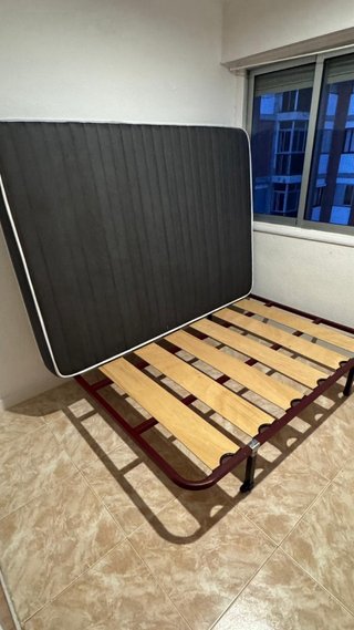 Somier Cama 1.35 Metálico con Láminas Madera