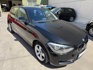 BMW 118i SPORT 170cv. LIBRO ETIQUETA C HARANTIA