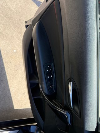 BMW 118i SPORT 170cv. LIBRO ETIQUETA C HARANTIA