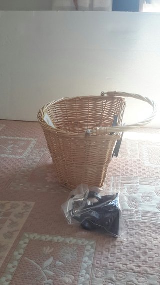 Cesto mimbre artesano para bici