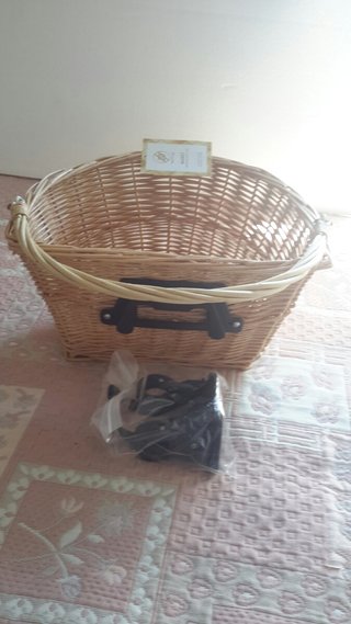 Cesto mimbre artesano para bici
