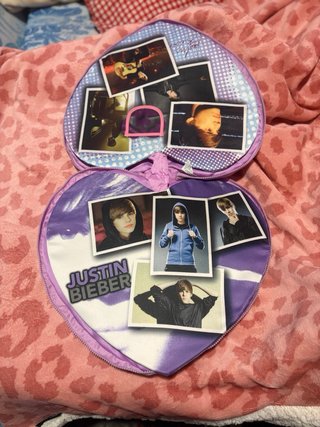 Cojín Corazón Justin Bieber