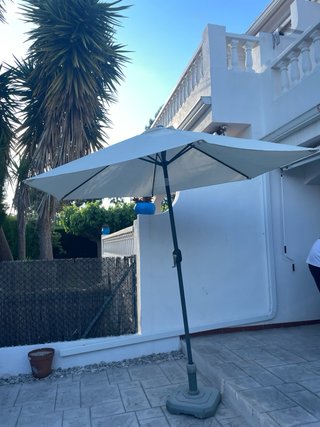 Sombrilla exterior amplia