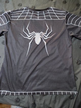 Camiseta Spiderman y telarañas hombro 45 largo 68