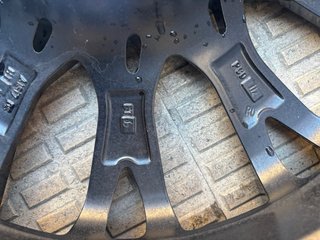 Llantas 19” + Neumáticos Hankook